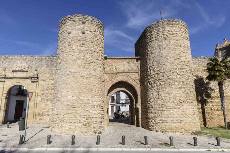 Málaga - Ronda 074 - Puerta de Carlos V.jpg